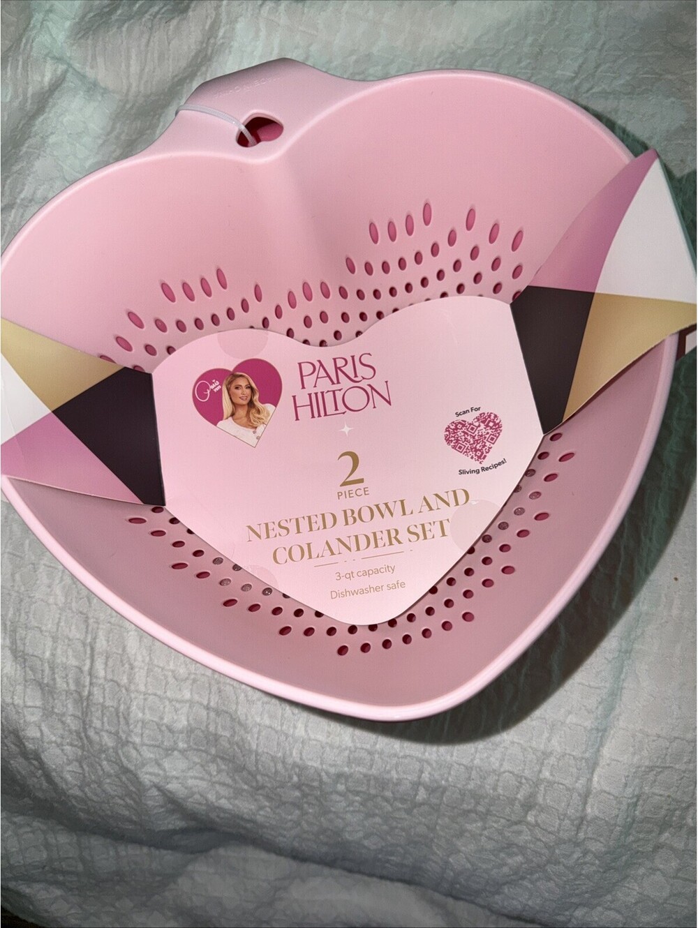 Paris Hilton Heart Bowl & Colander Set, 2-Piece Nesting, 3-Quart Capacity
